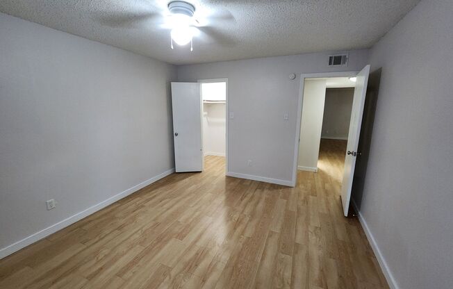 2 beds, 1 bath, 900 sqft, $1,299, Unit ELP2202-150