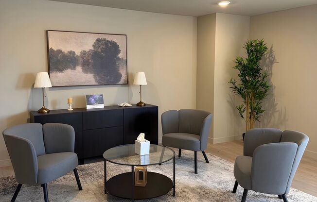 1 bed, 1 bath, 347 sqft, $1,263, Unit 103a