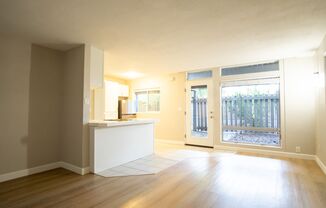 306 - 39th Place Townhomes