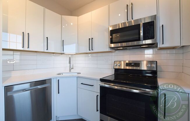 1 bed, 1 bath, 338 sqft, $1,775, Unit 207
