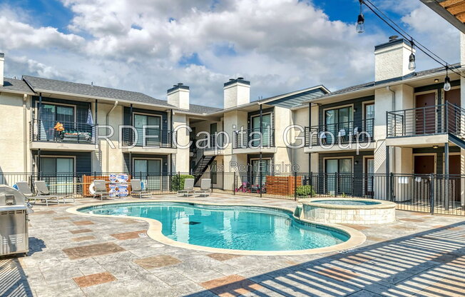 2 beds, 2 baths, 732 sqft, $1,280, Unit 224