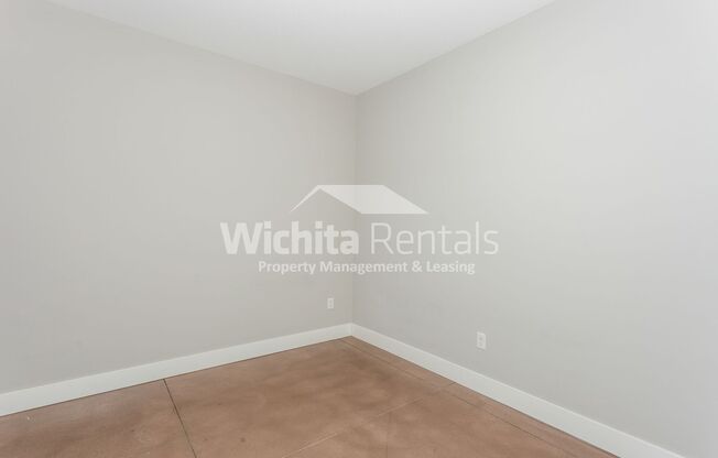 3 beds, 2 baths, $1,400