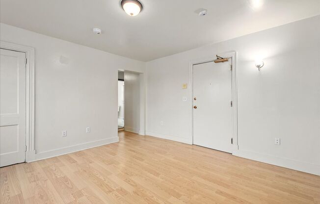 100 N Linden Ave 1-B1