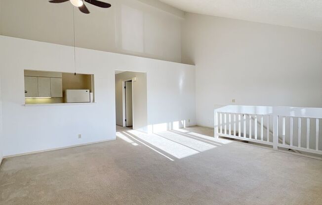 Mililani - Kumelewai Court - 2 bed, 1 bath, 2 parking Townhome