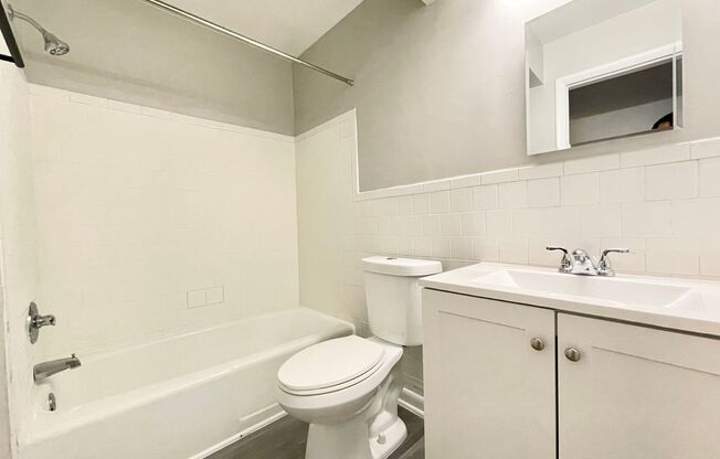 Studio, 1 bath, 550 sqft, $1,050, Unit FC-23