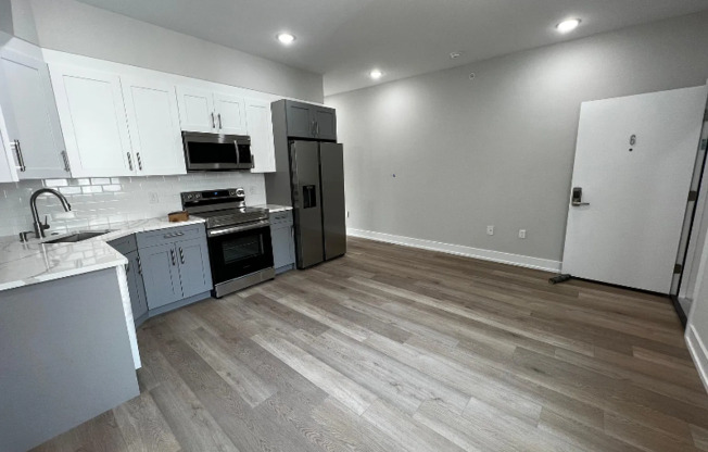 719 N 35 ST