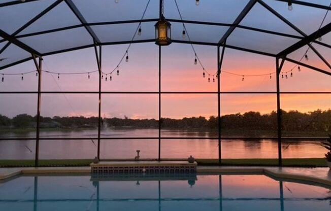 St. Cloud 4 Bedroom, 4 Bathroom Pool Home with Lake View