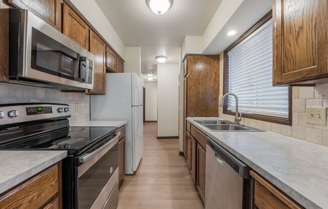 2 beds, 1 bath, $1,495