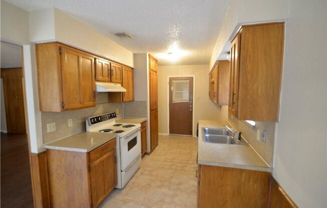 3 beds, 2 baths, $1,799