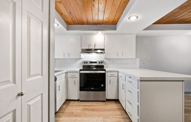 Chalet Villa Apartments