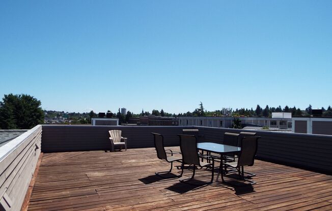 2 beds, 1.5 baths, 1,185 sqft, $3,045, Unit 304