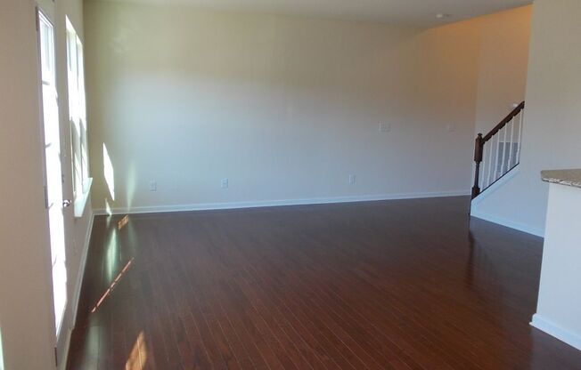 Convenient 3 Bed, 2.5 Bath Townhome near Uptown