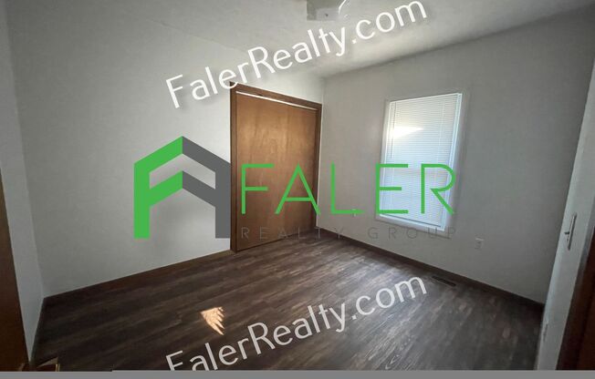 2 beds, 1 bath, $1,050