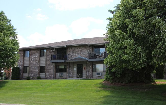 Montgomery Square Apartments