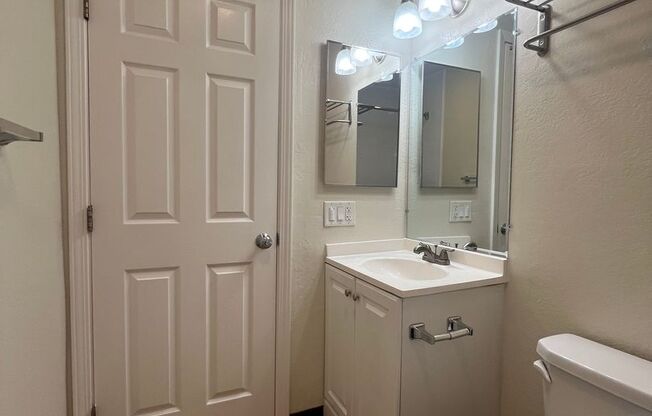 Studio, 1 bath, 380 sqft, $2,025, Unit 777-108