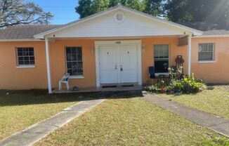 1405 College Park Lane