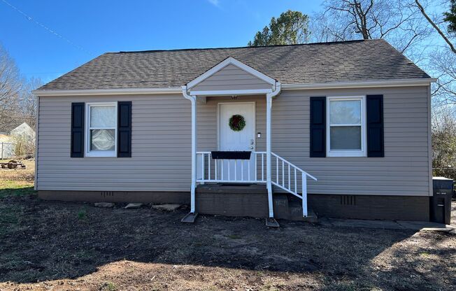 Knoxville 37920 - 2 bedroom, 1 bath home - Contact Adam Joachim (352) 220-7700