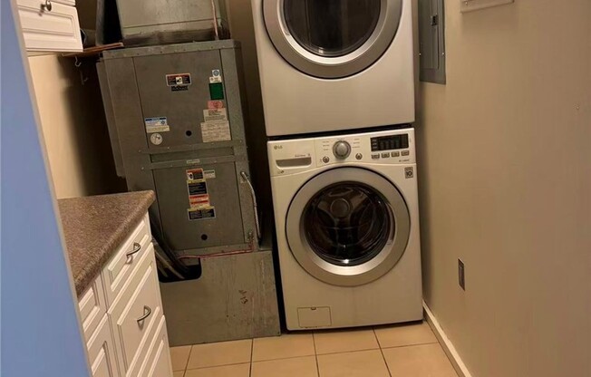 1 bed, 1 bath, 920 sqft, $2,900, Unit 709