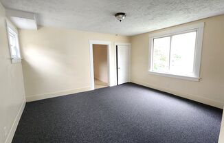 3 beds, 1 bath, $1,150