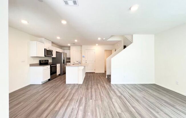 Beautiful Townhome In Henderson