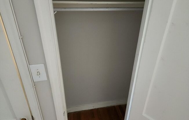 2 beds, 1 bath, 897 sqft, $2,385, Unit A-24