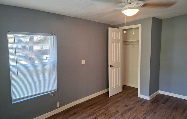 3 beds, 1 bath, $1,550