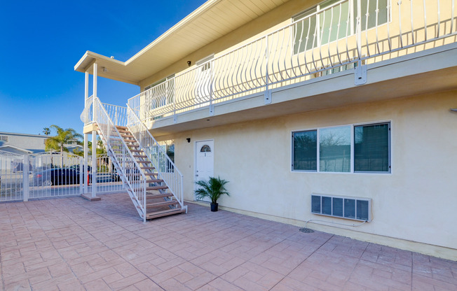 Pacific Beach Remodeled 2 BD Apartment Coming Soon! Includes In Unit A/C, Shared Laundry, & Shared Garage Space!