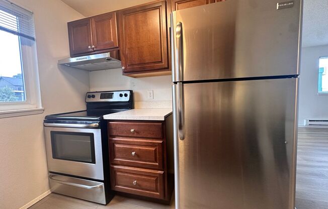 West 9 Apartments - West Seattle