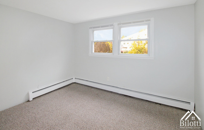 2 beds, 1 bath, 683 sqft, $1,725, Unit 268-19