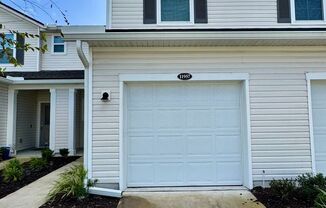 3 beds, 2.5 baths, $2,295