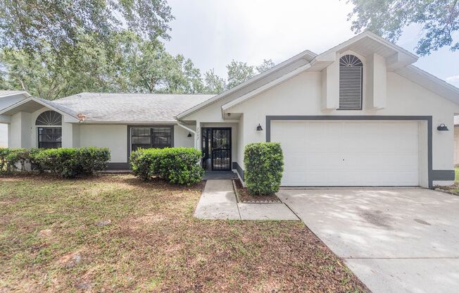 COME CHECK OUT THIS FRESHLY RENOVATED COZY HOME IN A QUIET NEIGHBORHOOD!