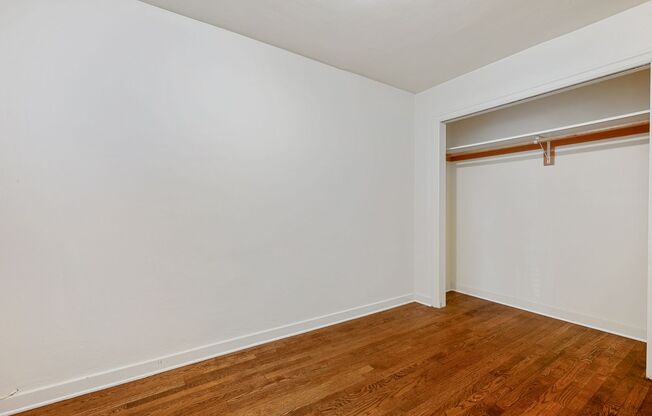 Studio, 1 bath, 582 sqft, $1,395, Unit B