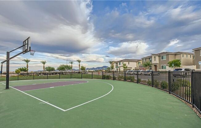 Beautiful townhome with amazing amenities, convenience in a desirable community.