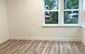 1 bed, 1 bath, 700 sqft, $3,495