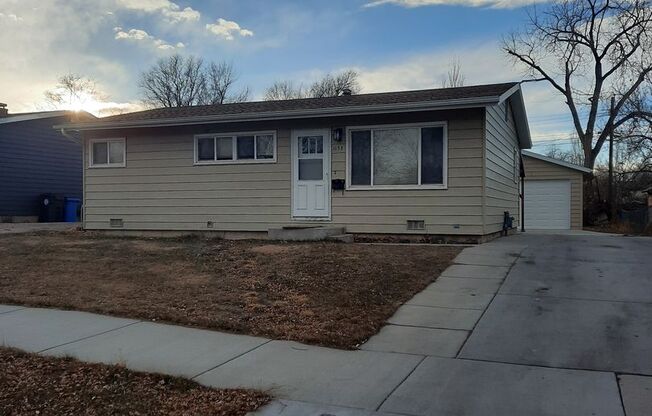 3 BEDROOM | 1 BATH | RANCH STYLE HOME | SOUTH