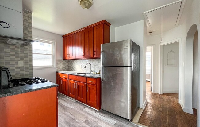 8 REMSEN ST