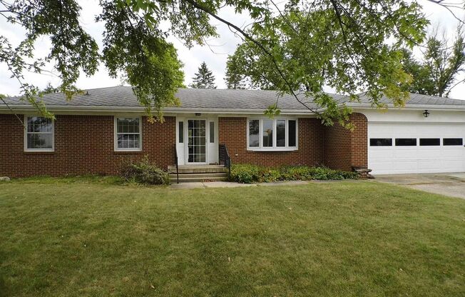 West Lafayette Home, Fenced Backyard, Attached 2 Car Garage, Stainless Appliances, Full Basement