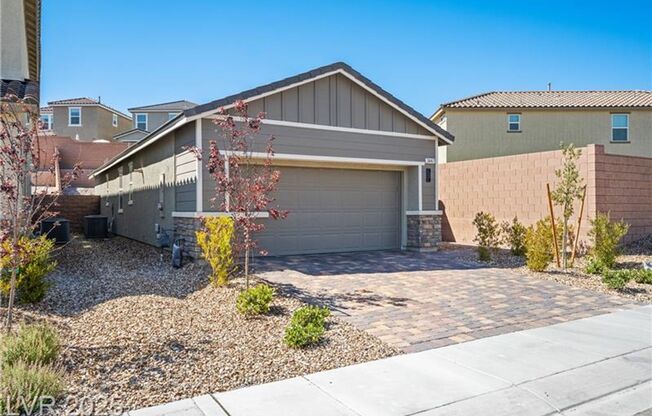 Single Story 3 bedroom, 2 bath home in the heart of Inspirada