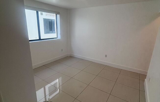 2 beds, 1 bath, 550 sqft, $1,895, Unit 821-203