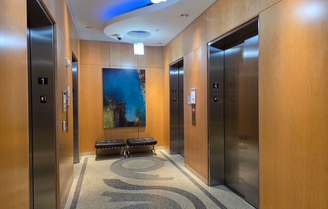 1 bed, 1.5 baths, $2,500, Unit Unit 12A