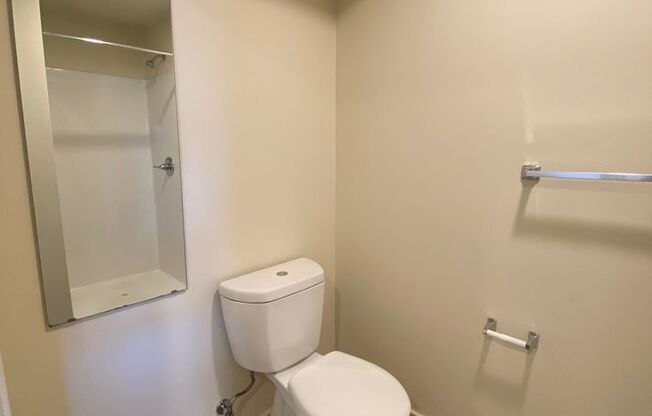 Studio, 1 bath, 175 sqft, $1,250, Unit 214
