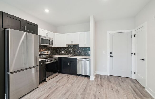 2 beds, 2 baths, 858 sqft, $1,795, Unit E04