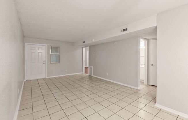 1 bed, 1 bath, 653 sqft, $699