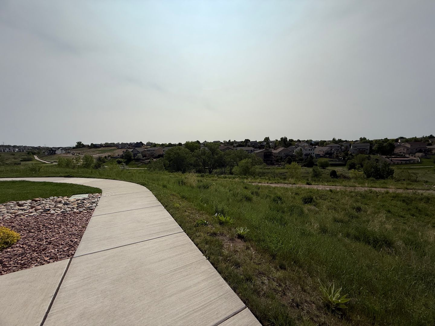 Immaculate 2-bedroom home with spanning mountain views!