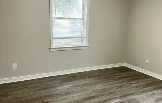 Heritage Oaks @ Virginia (Section 8)