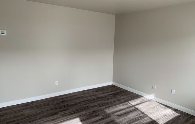 1 bed, 1 bath, 560 sqft, $655, Unit Unit 03