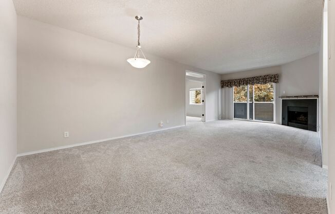 3-bedroom 2 bath condo with a balcony in sought after Corbett Area!