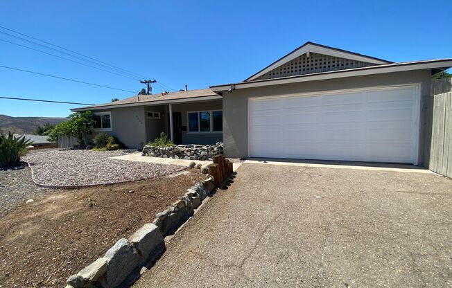3 Bedroom, 2 Bathroom Single Story House in the Heart of Santee!