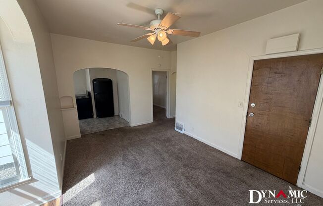 215 S Duluth Ave | Tenant Pays Electric Only!