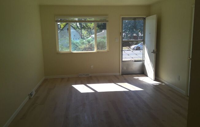 2 beds, 1 bath, $2,400